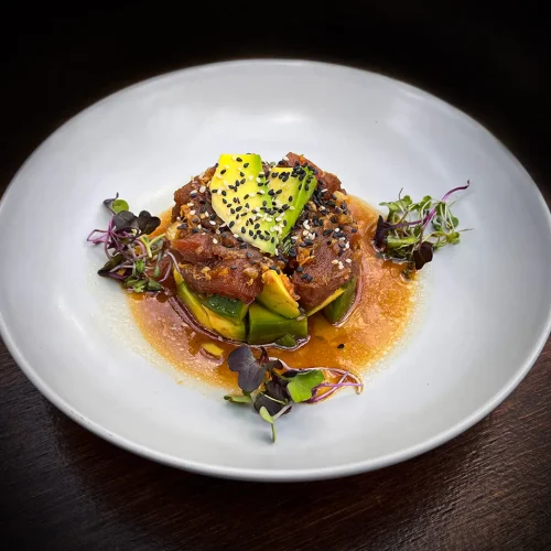 Entrada, tartar de atún